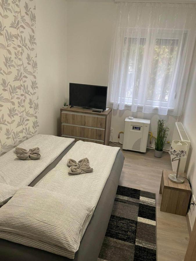 Krisztina Apartman 81 Hajduszoboszlo Bagian luar foto
